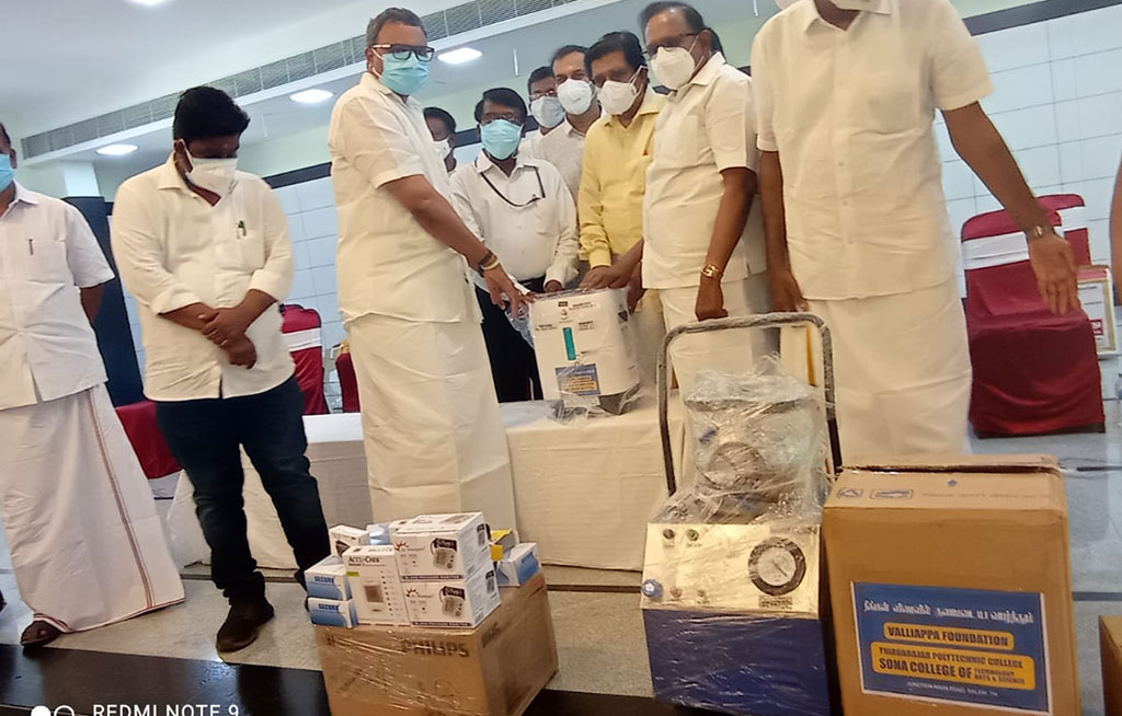 On behalf of Valayapatti Nagarathar Sangam and The Sona Group of Institutions, Sona Valliappa has provided medical equipment to government hospitals