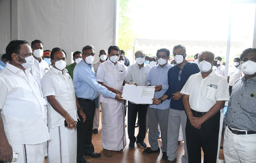 TPT college and Sona Institutions have donated Rs 1 crore worth of nutritious food five times a day to COVID patients at Salem Steel Plant's Special Corona Treatment Centre